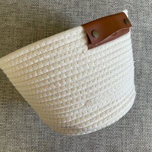 White Coiled Rope Bin appox 7"x10"